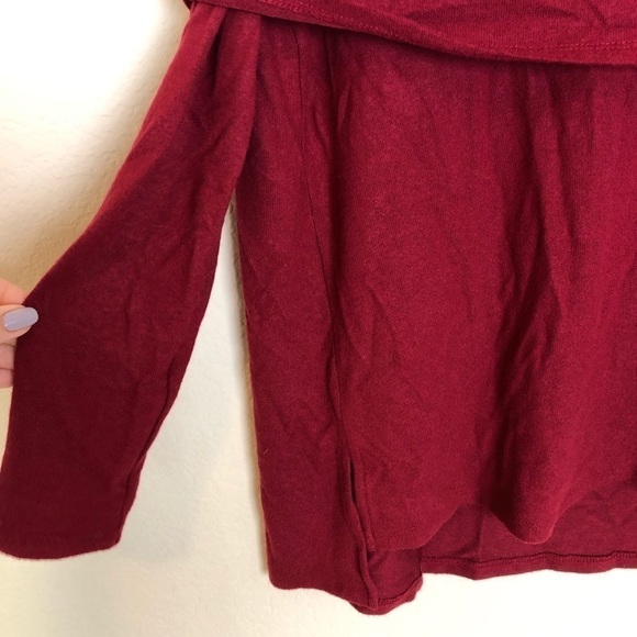 New Gibsonlook Convertible Neckline Cozy Tunic Top in Mulberry Wine - Picture 3 of 6